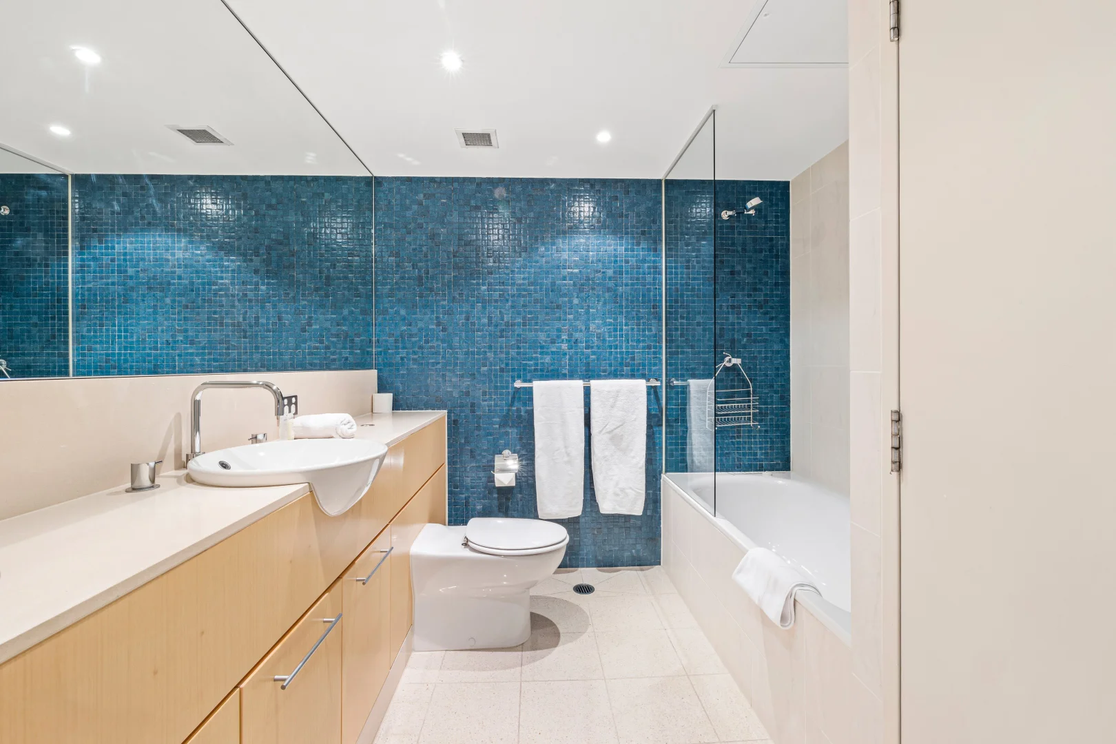 Additional image 8 of 1303/23 Shelley Street, Sydney NSW 2000