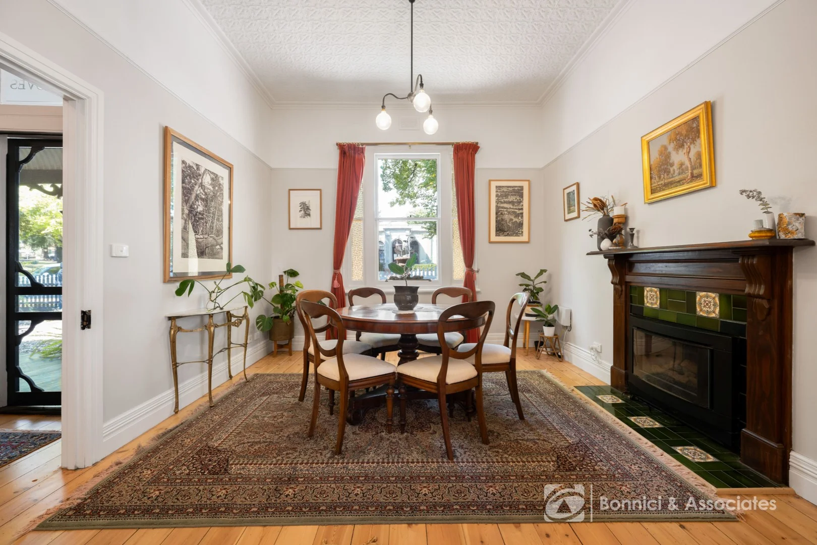 21 Loch Street, Beechworth VIC 3747