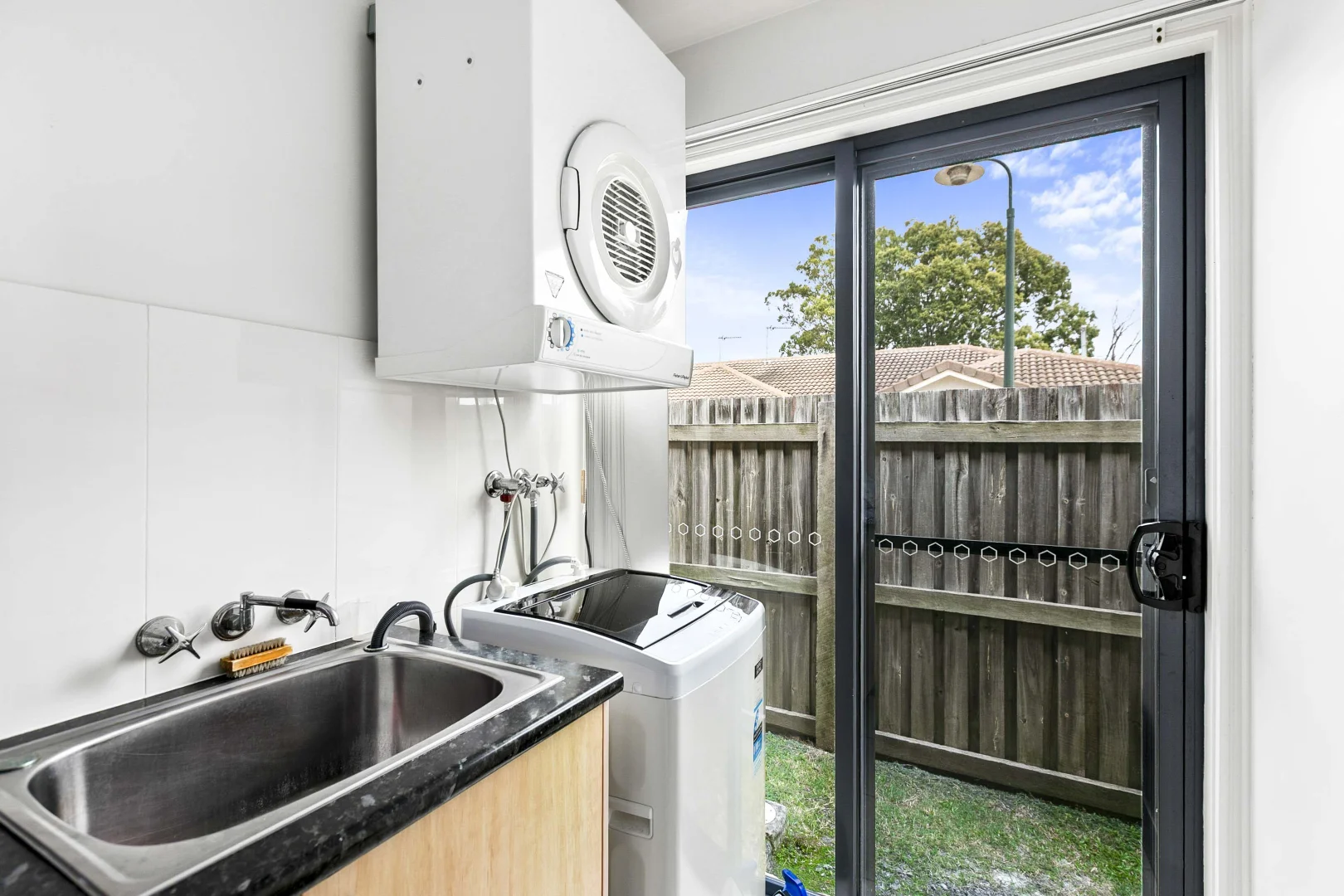 Additional image 9 of 1/142-146 Elizabeth Street, Urangan QLD 4655