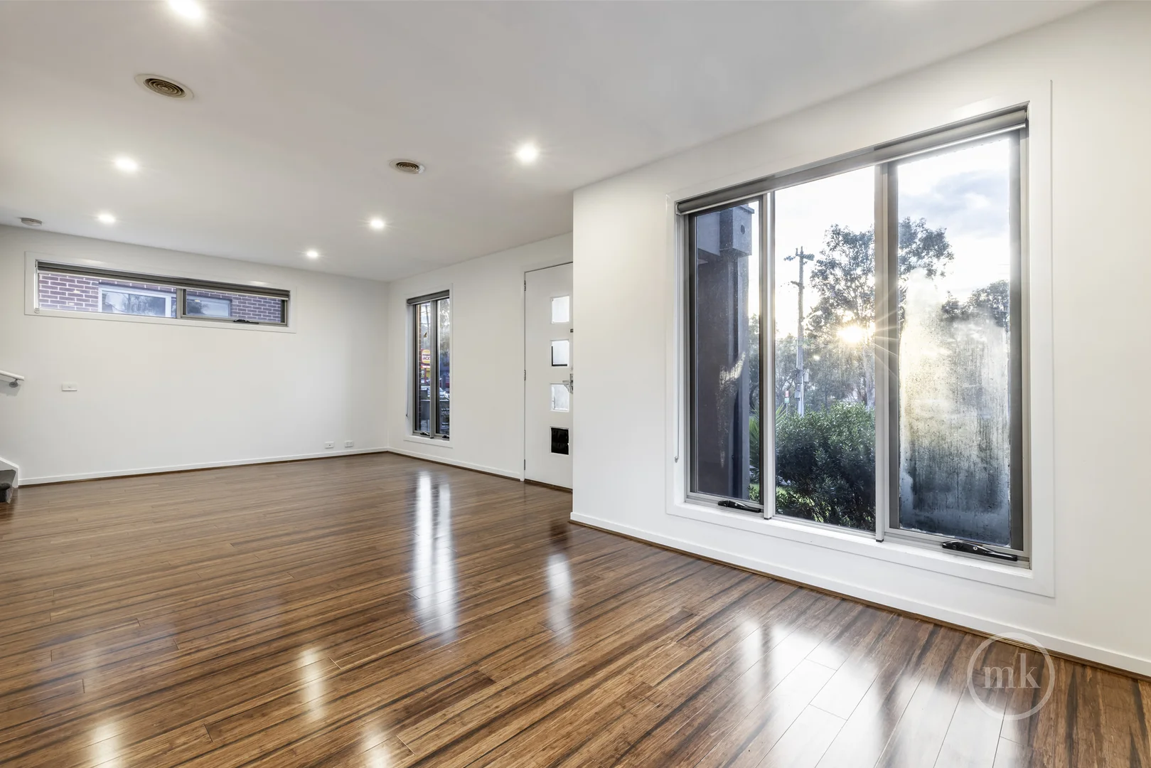 Additional image 2 of 1/198 Sherbourne Road, Montmorency VIC 3094