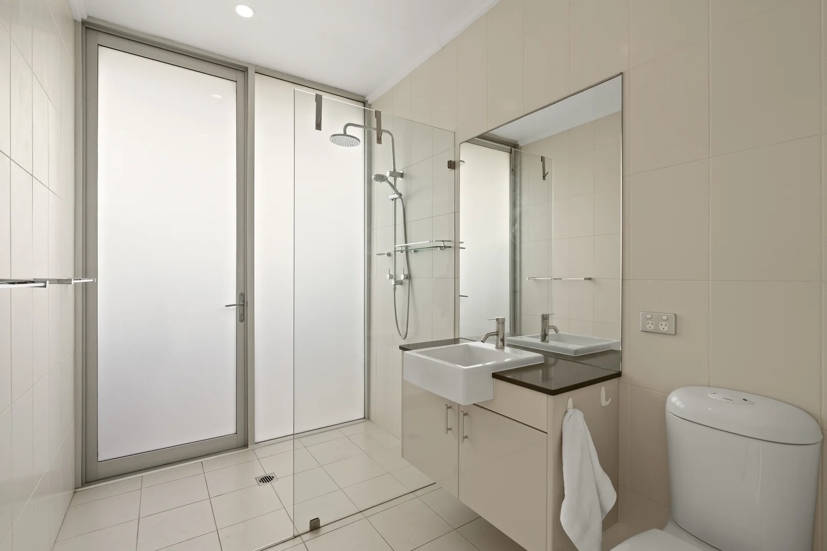 Additional image 10 of 3/49-53 Hutton Road, The Entrance North NSW 2261