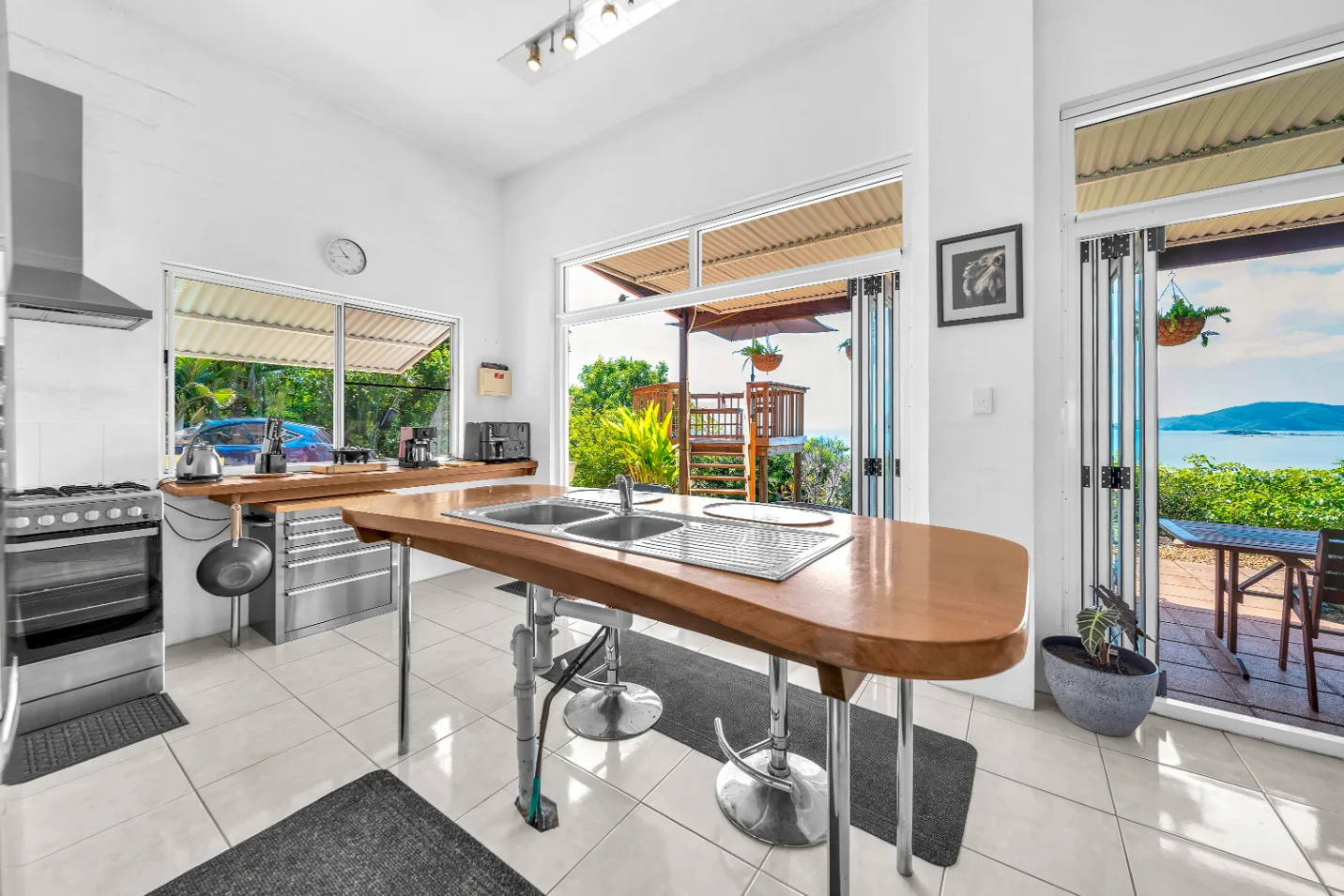 Additional image 10 of 129 Gloucester Avenue, Hideaway Bay QLD 4800