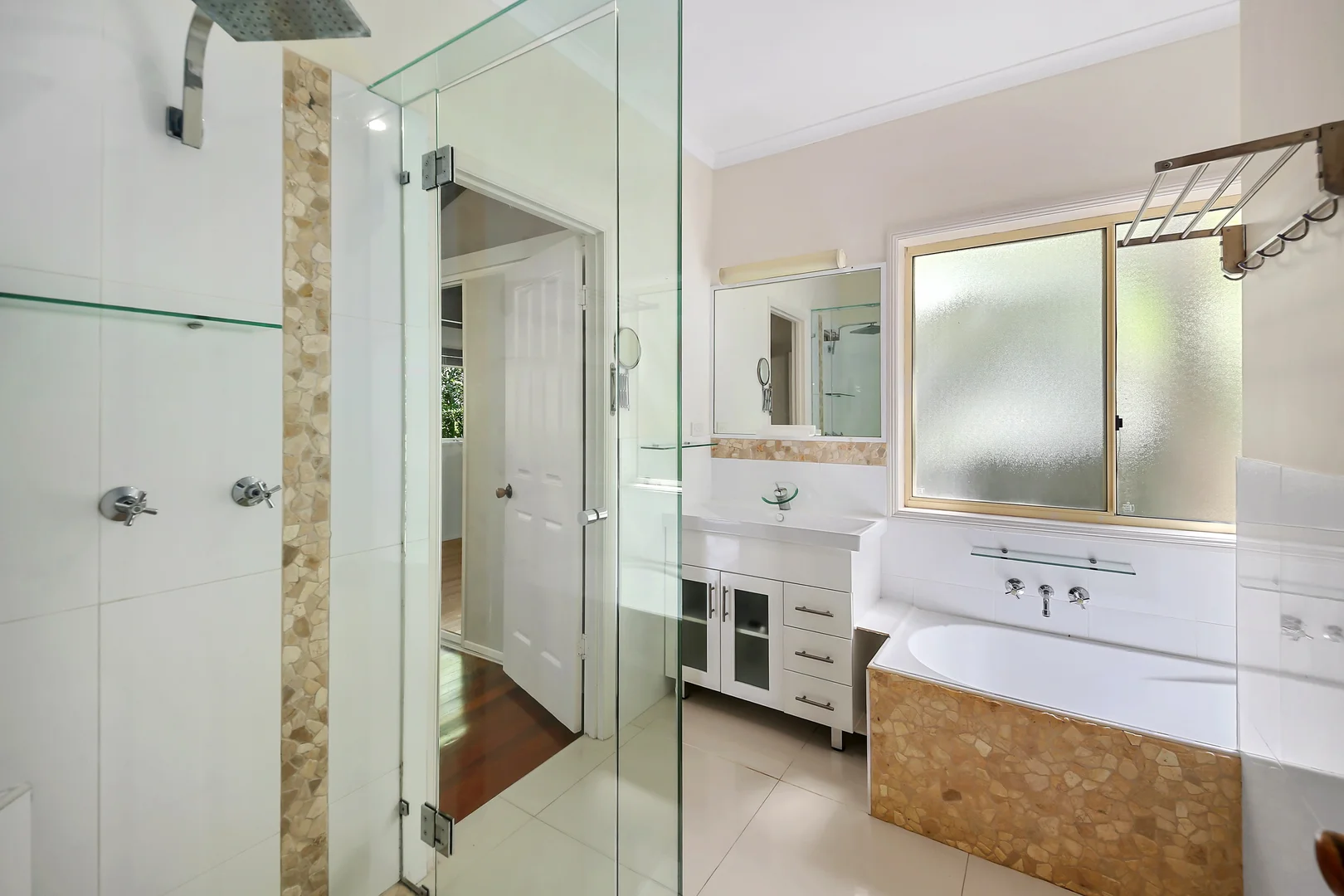 Additional image 16 of 20 Pacific View Drive, Tinbeerwah QLD 4563