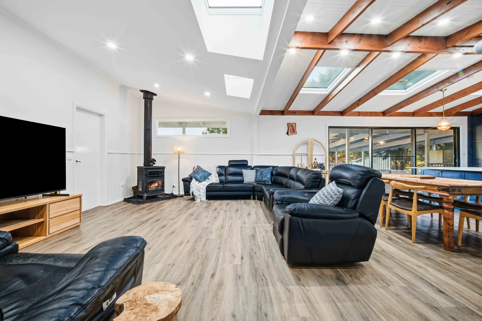 Additional image 8 of 28 Molesworth Court, Gordon VIC 3345