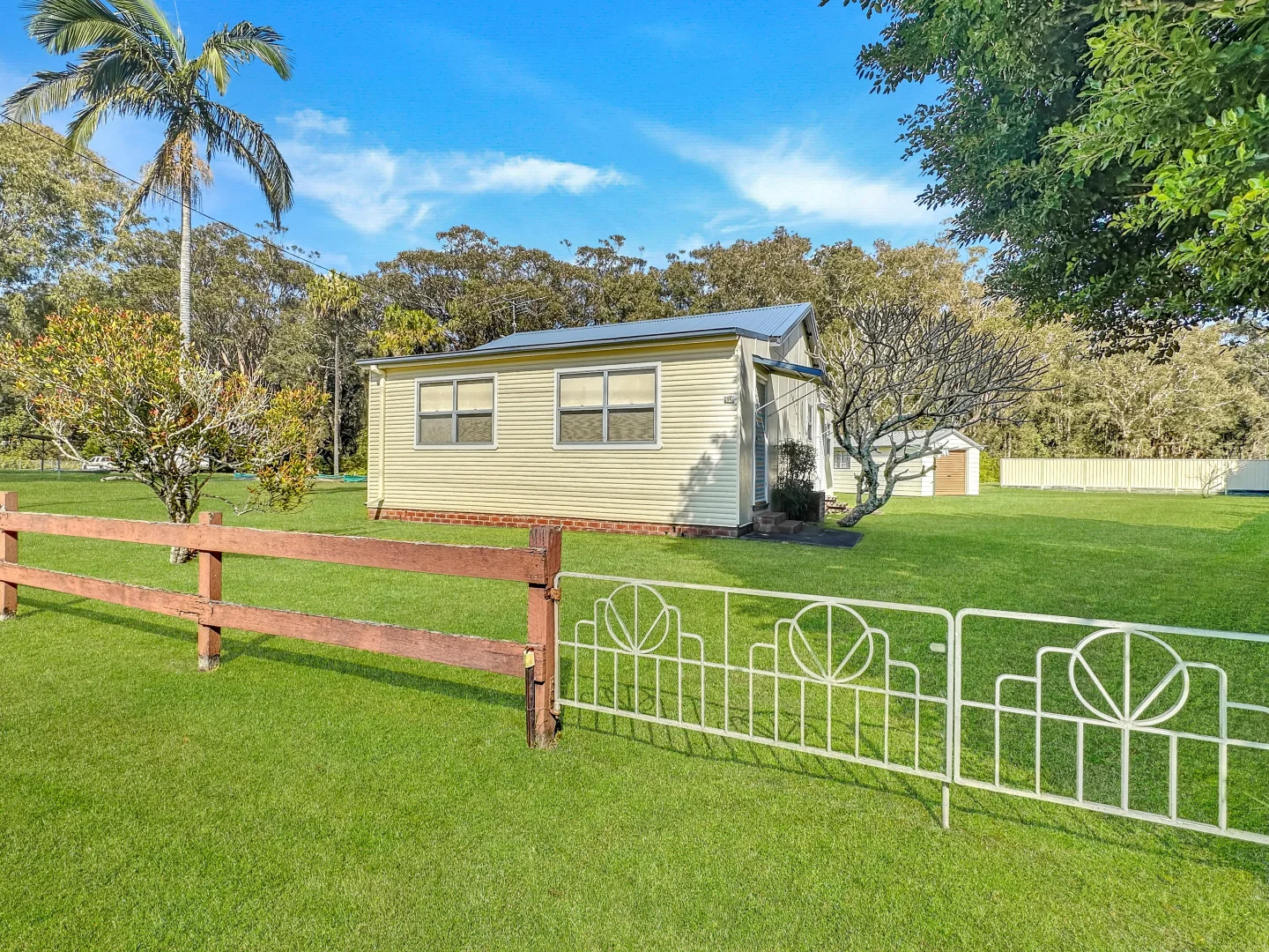 Additional image 3 of 35 Tanilba Avenue, Tanilba Bay NSW 2319