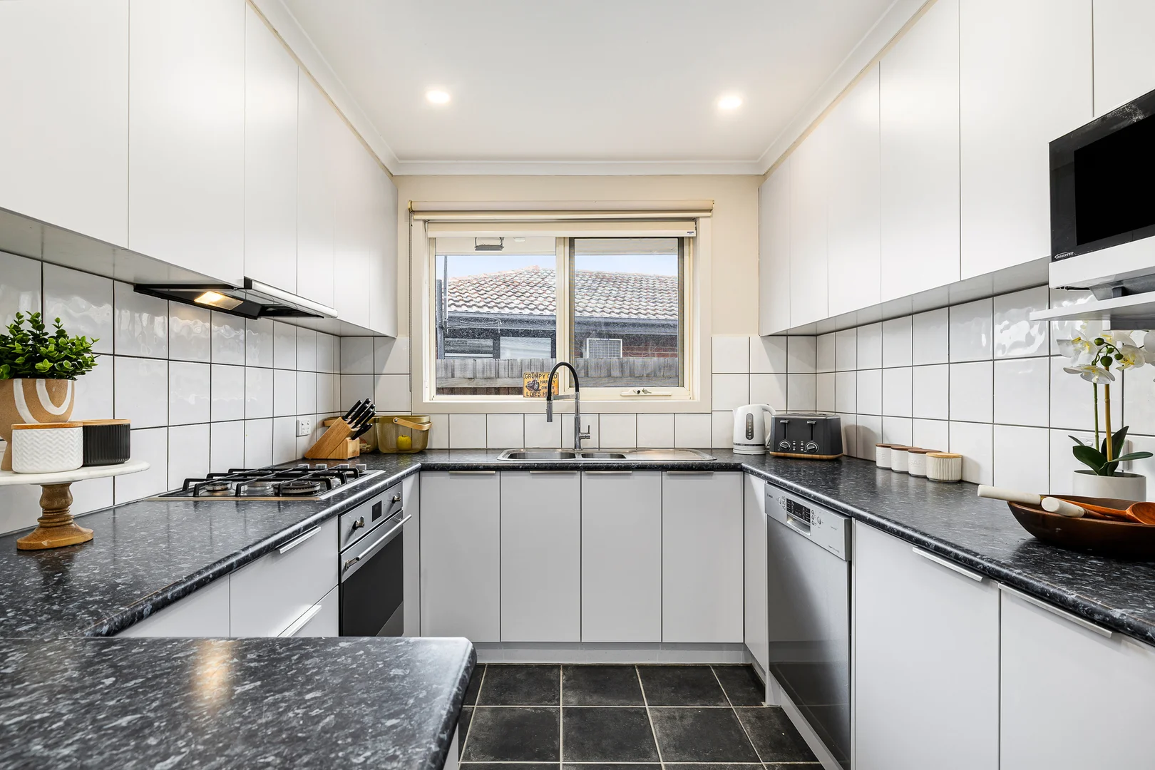 Additional image 4 of 28 Bemboka Avenue, Clayton South VIC 3169