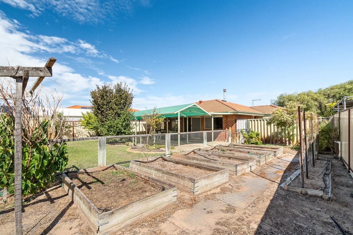 Additional image 32 of 56 St Andrews Loop, Cooloongup WA 6168