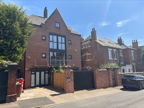 Lenton Avenue, Nottingham NG7