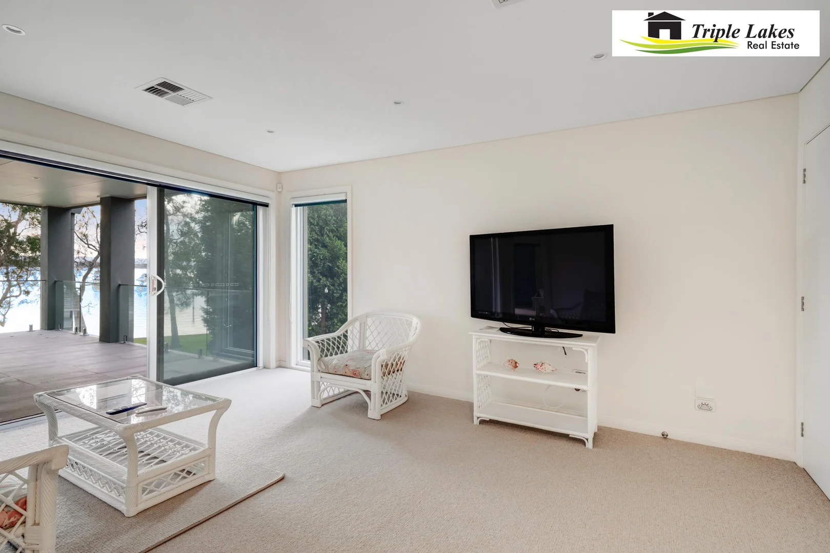 Additional image 38 of 12 Gordon Avenue, Summerland Point NSW 2259