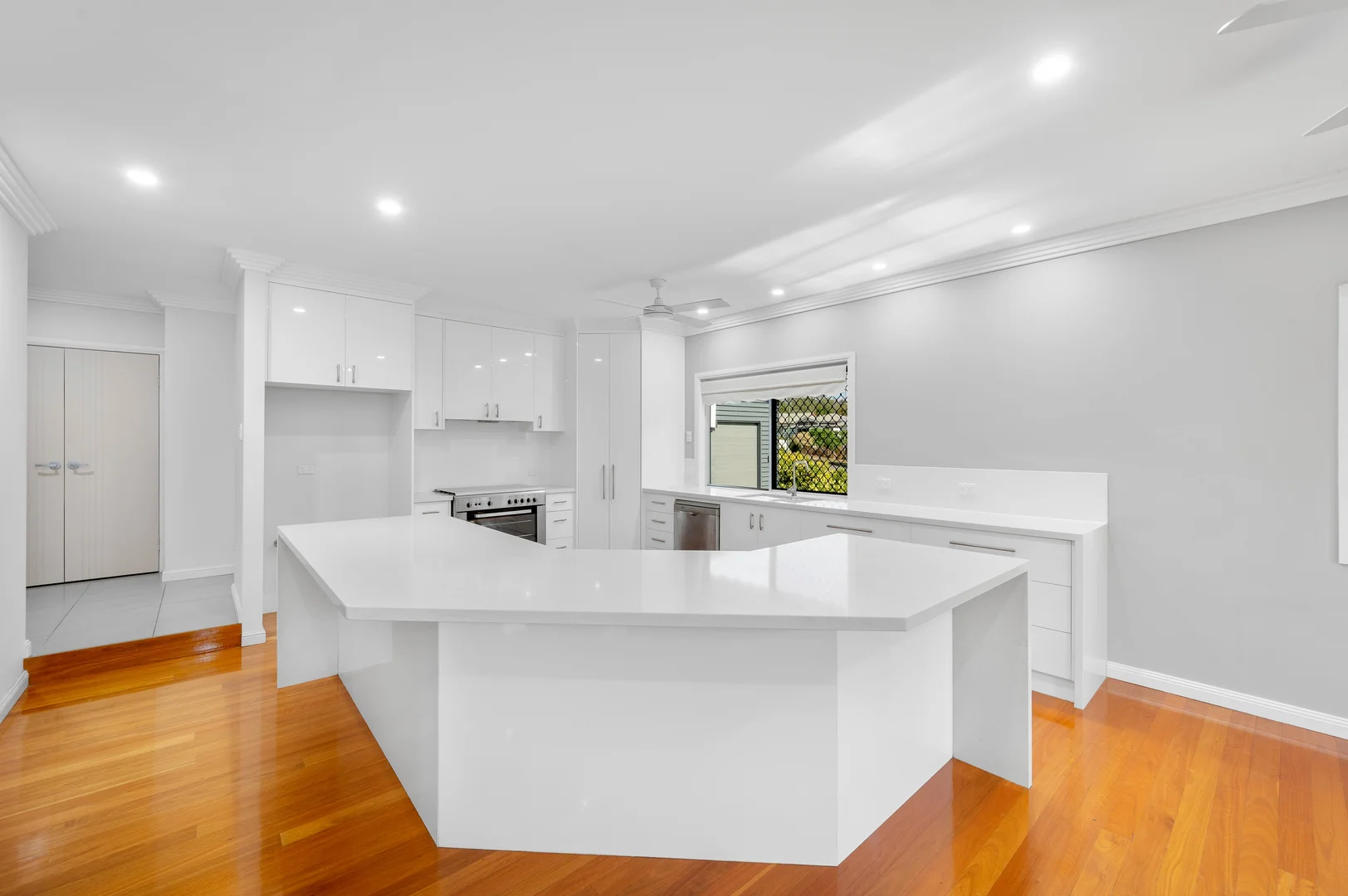 Additional image 2 of 4 Ferris Street, Gladstone Central QLD 4680