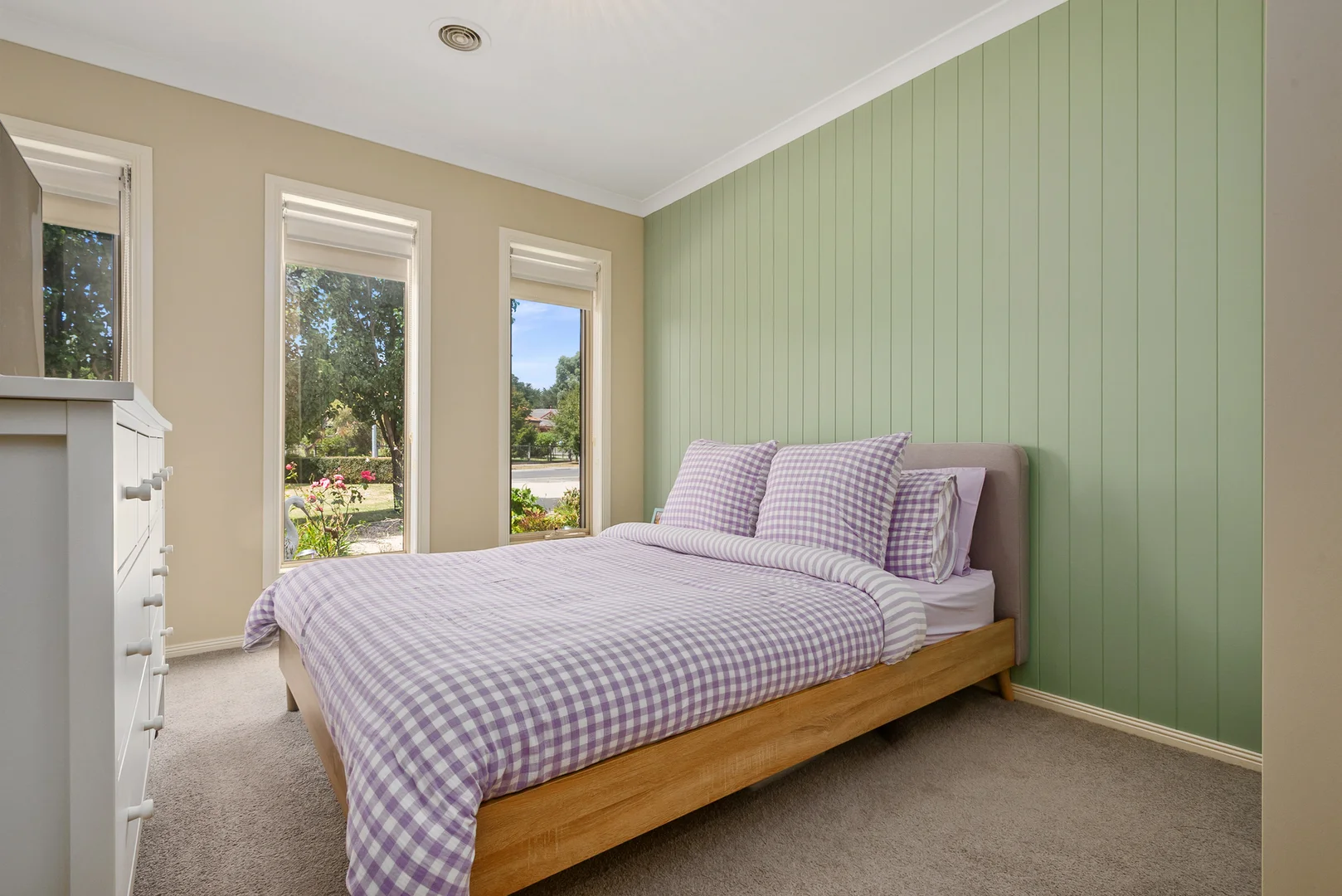 Additional image 15 of 4 Adam Close, Woodend VIC 3442