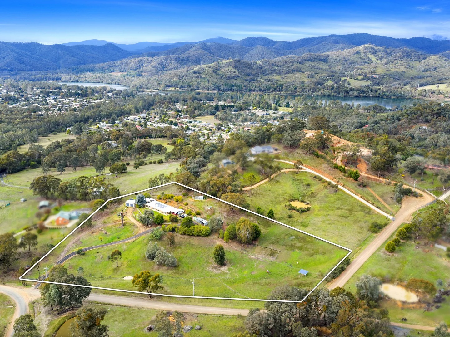 Additional image 2 of 1 Rosalie Close, Eildon VIC 3713