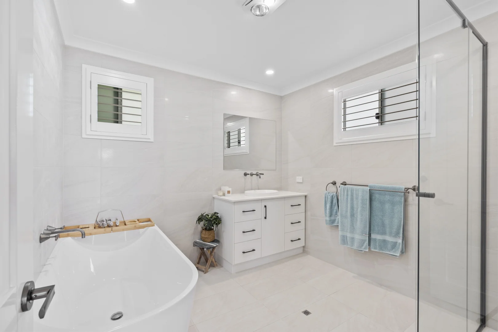 Additional image 17 of 44 Cumming Parade, Point Lookout QLD 4183