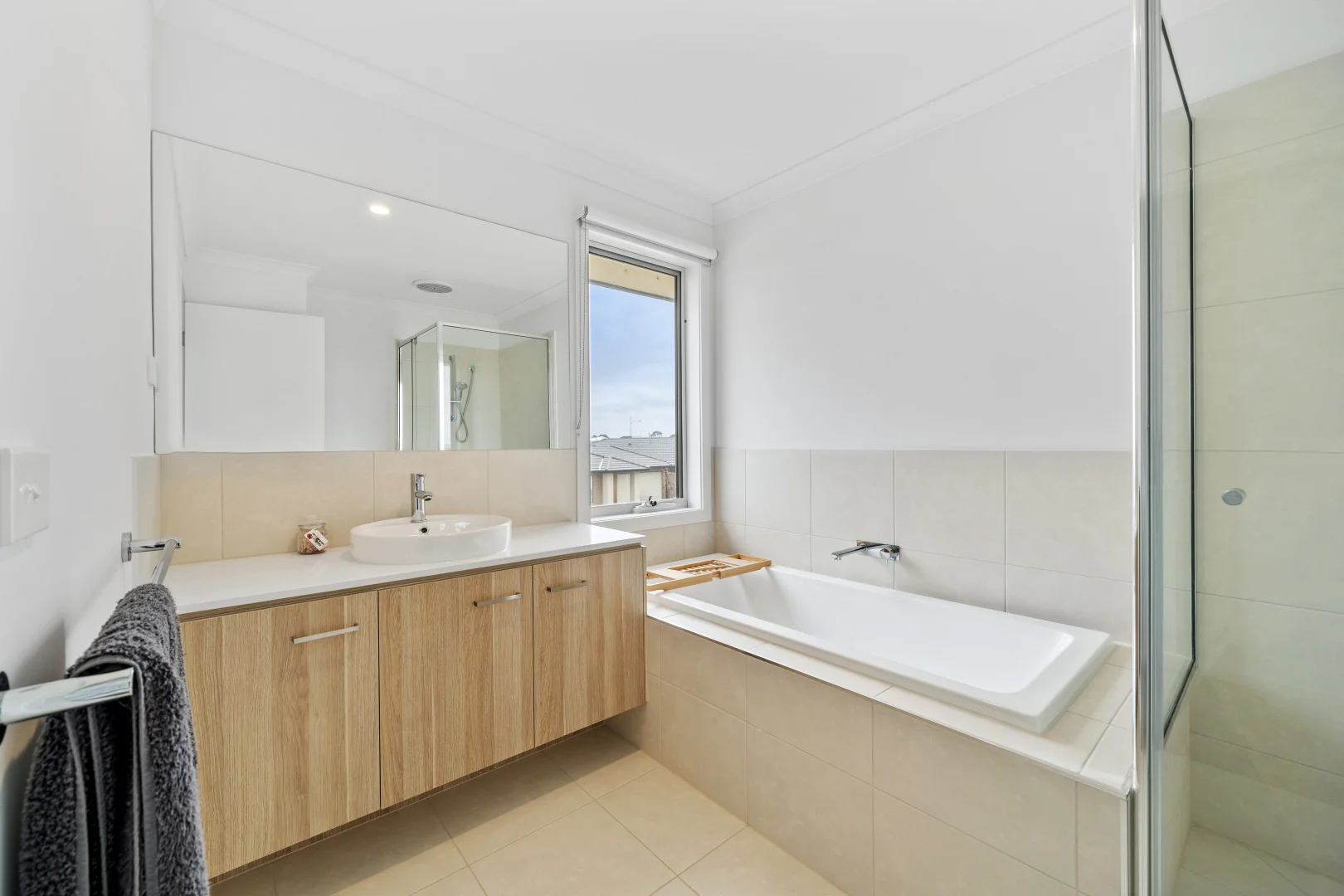 Additional image 9 of 2 Milsom Avenue, Fraser Rise VIC 3336