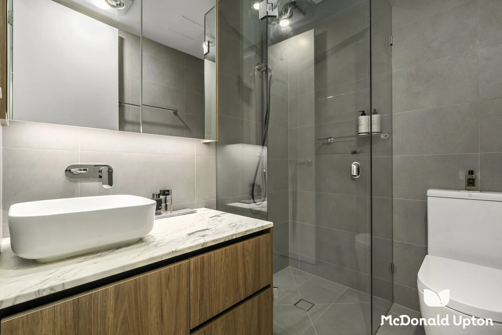 Additional image 16 of 3/28 Flower Street, Essendon VIC 3040