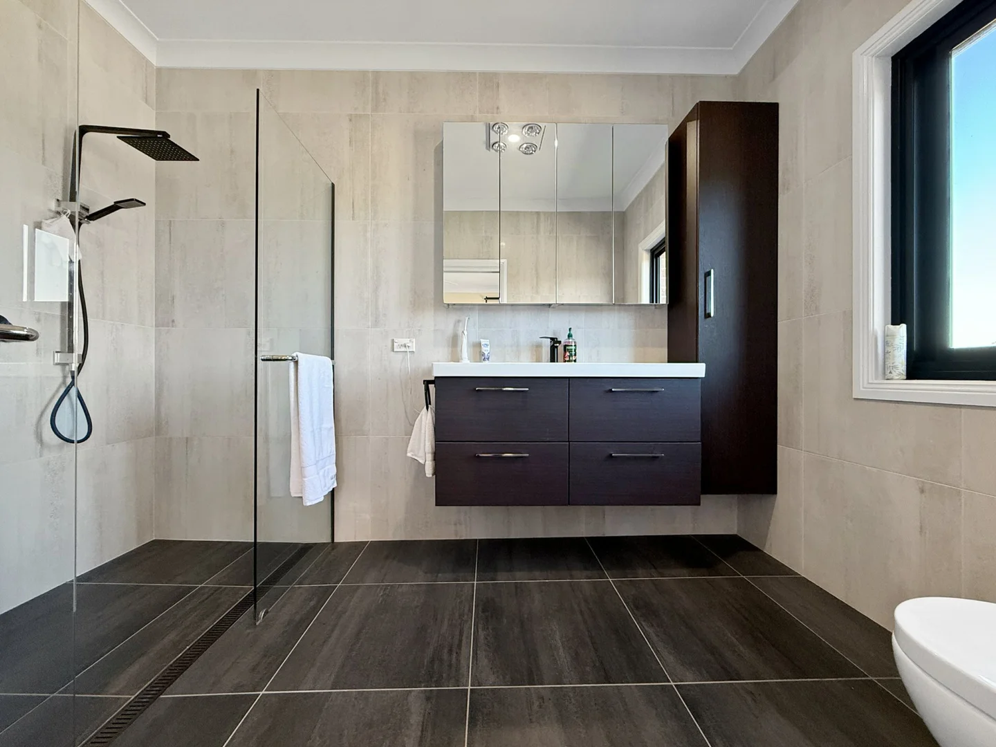 Additional image 18 of 120 Commons Road, Young NSW 2594