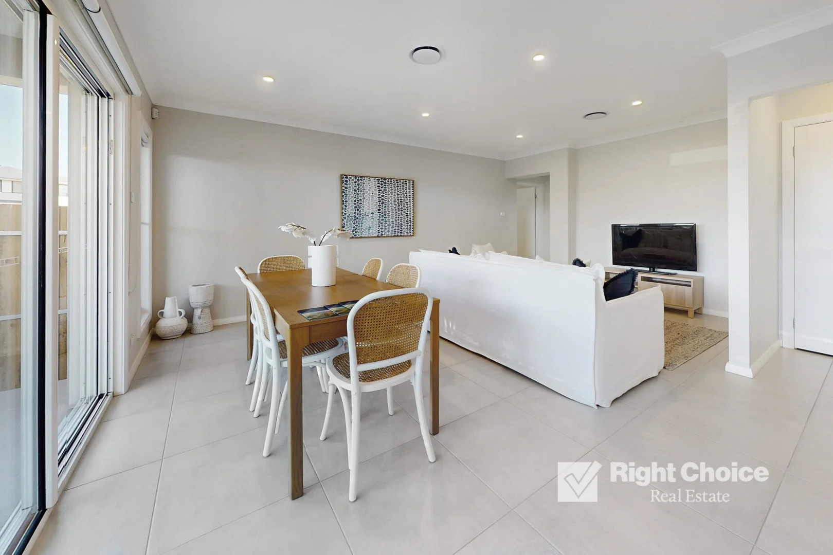 Additional image 14 of 233 Ashburton Drive, Albion Park NSW 2527