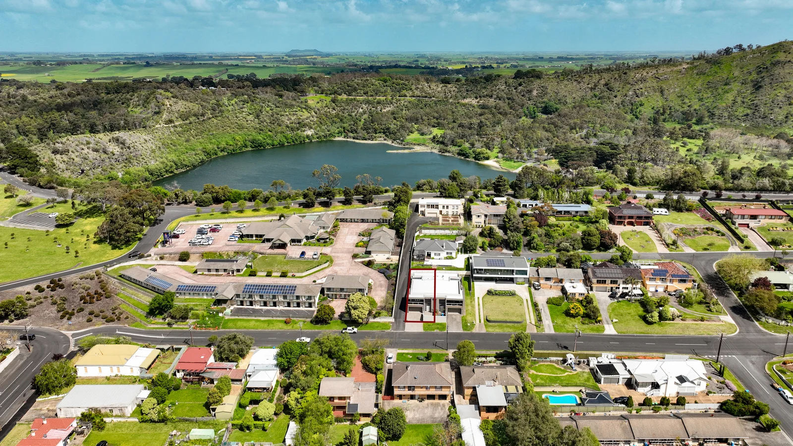 Additional image 4 of 19A Lake Terrace West, Mount Gambier SA 5290