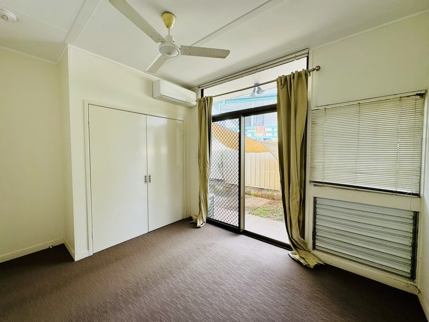 Additional image 8 of 89a and b MCCOOL Street, Moranbah QLD 4744