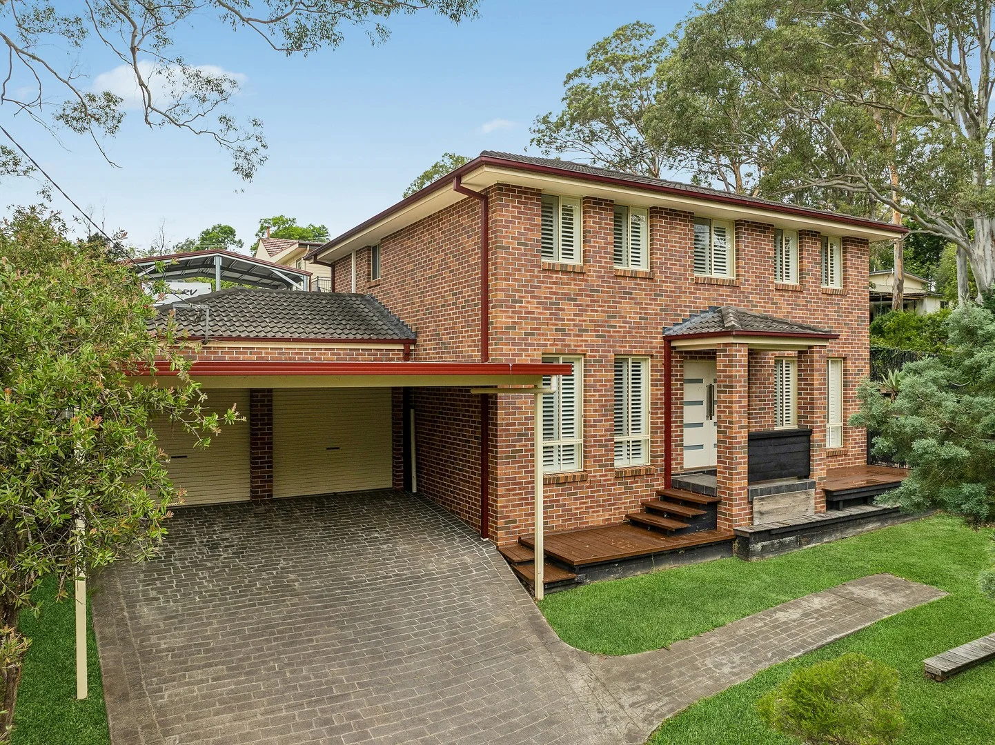 16-18 Springfield Crescent, Springwood NSW 2777