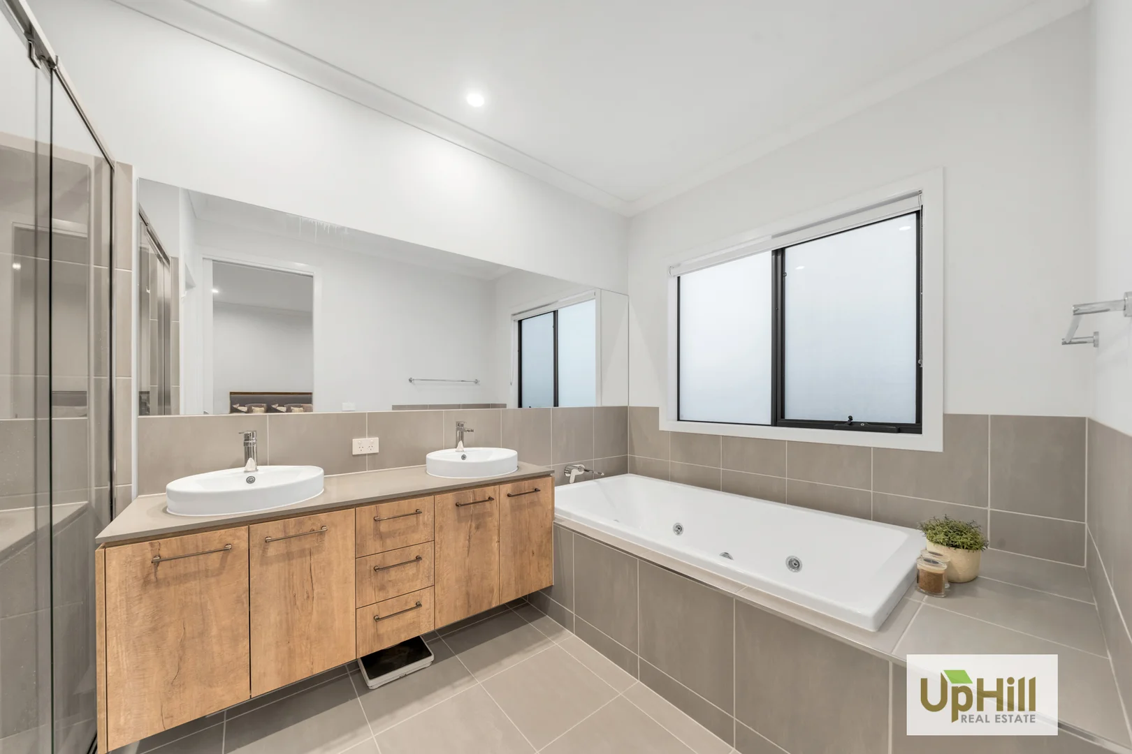 Additional image 6 of 4 Niloma Street, Clyde North VIC 3978