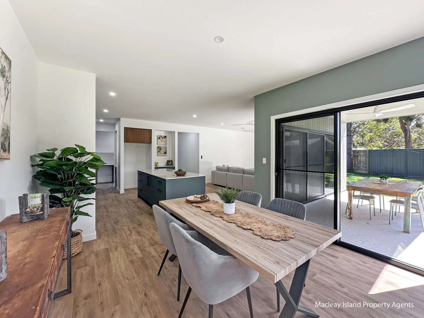 Additional image 8 of 25 Betty Street, Macleay Island QLD 4184