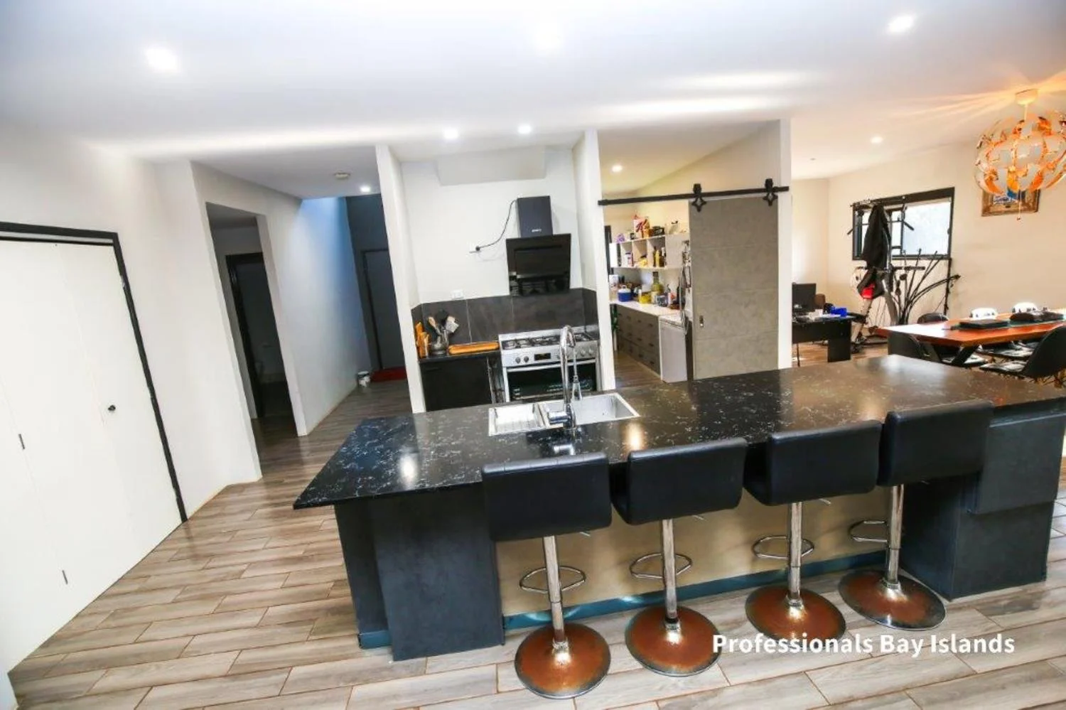 Additional image 7 of 3 View Outlook, Macleay Island QLD 4184