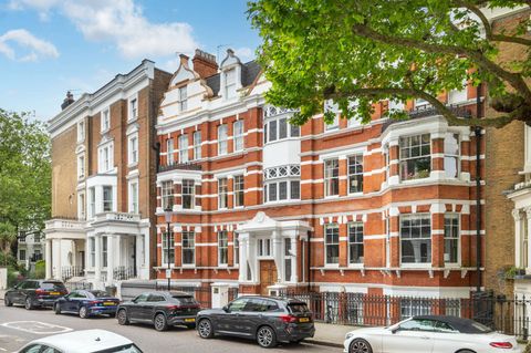 Holland Park Gardens, Holland Park, London W14, Studio for sale