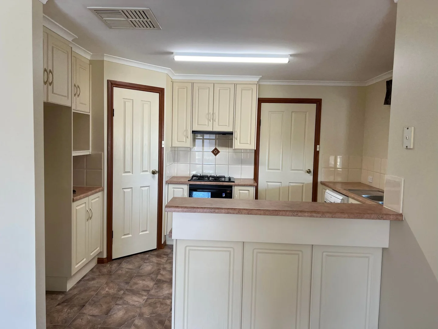 Additional image 14 of 15 Maireana Circuit, Roxby Downs SA 5725