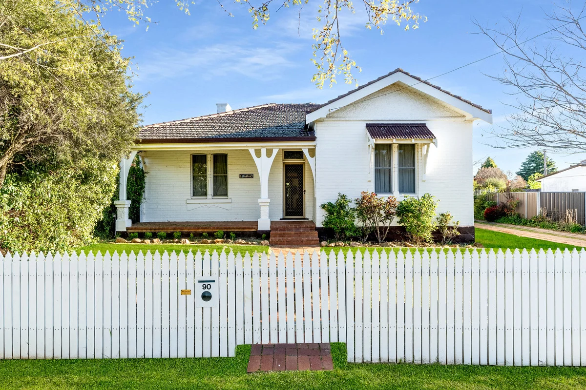 90 Gardiner Road, Orange NSW 2800