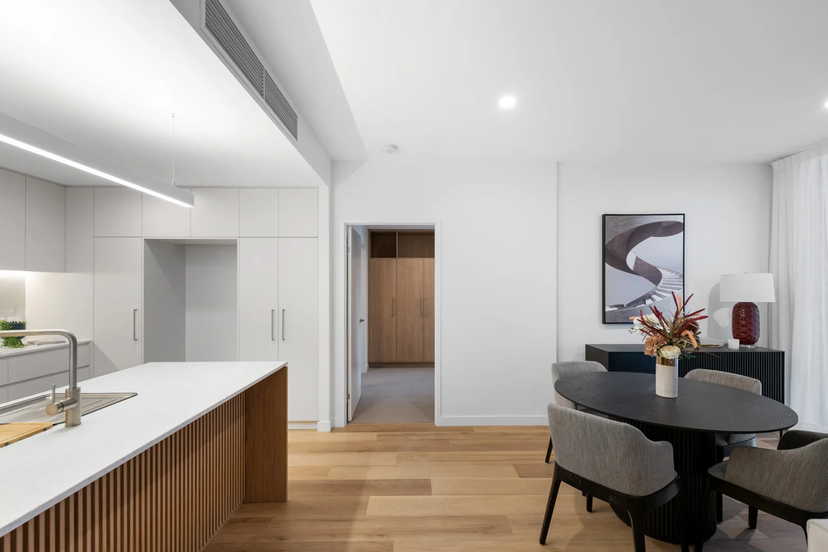 Additional image 3 of 325/135 Meiers Road, Indooroopilly QLD 4068