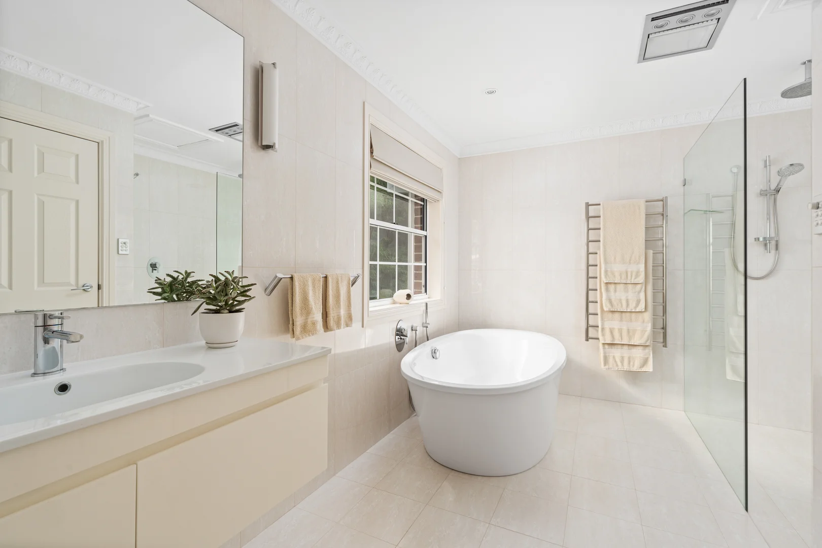 Additional image 17 of 1 Blaxland Court, Terrigal NSW 2260