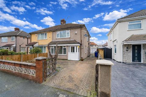 Acacia Avenue, Huyton L36