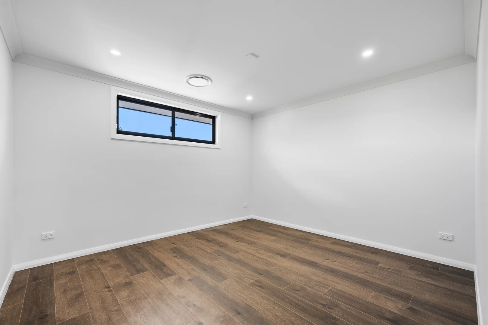 Additional image 7 of 44 Waterhouse Road, Bradbury NSW 2560