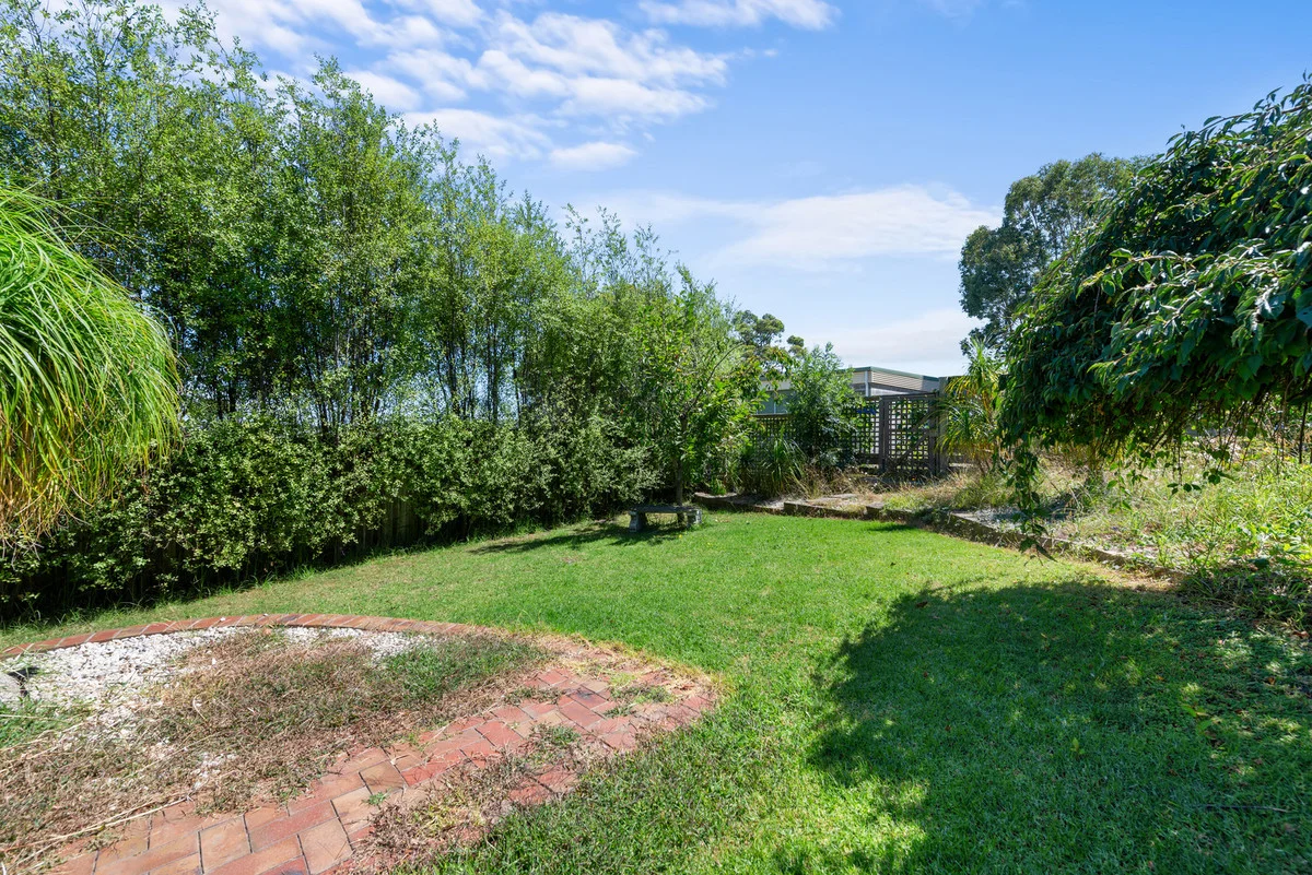 Additional image 23 of 11 Ocean View Parade, Lakes Entrance VIC 3909
