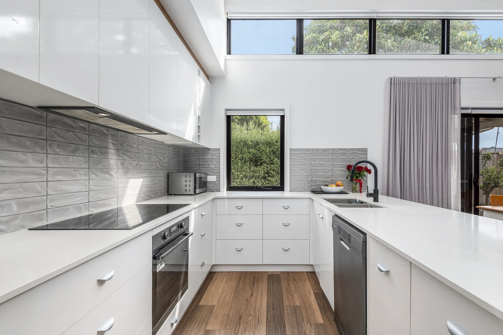 Additional image 2 of 2/96 Neil Street, Bell Post Hill VIC 3215