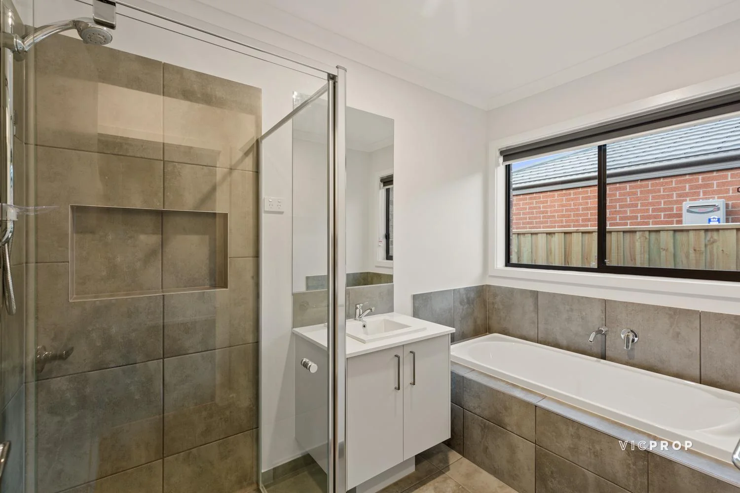 Additional image 12 of 62 Winfred Drive, Mambourin VIC 3024