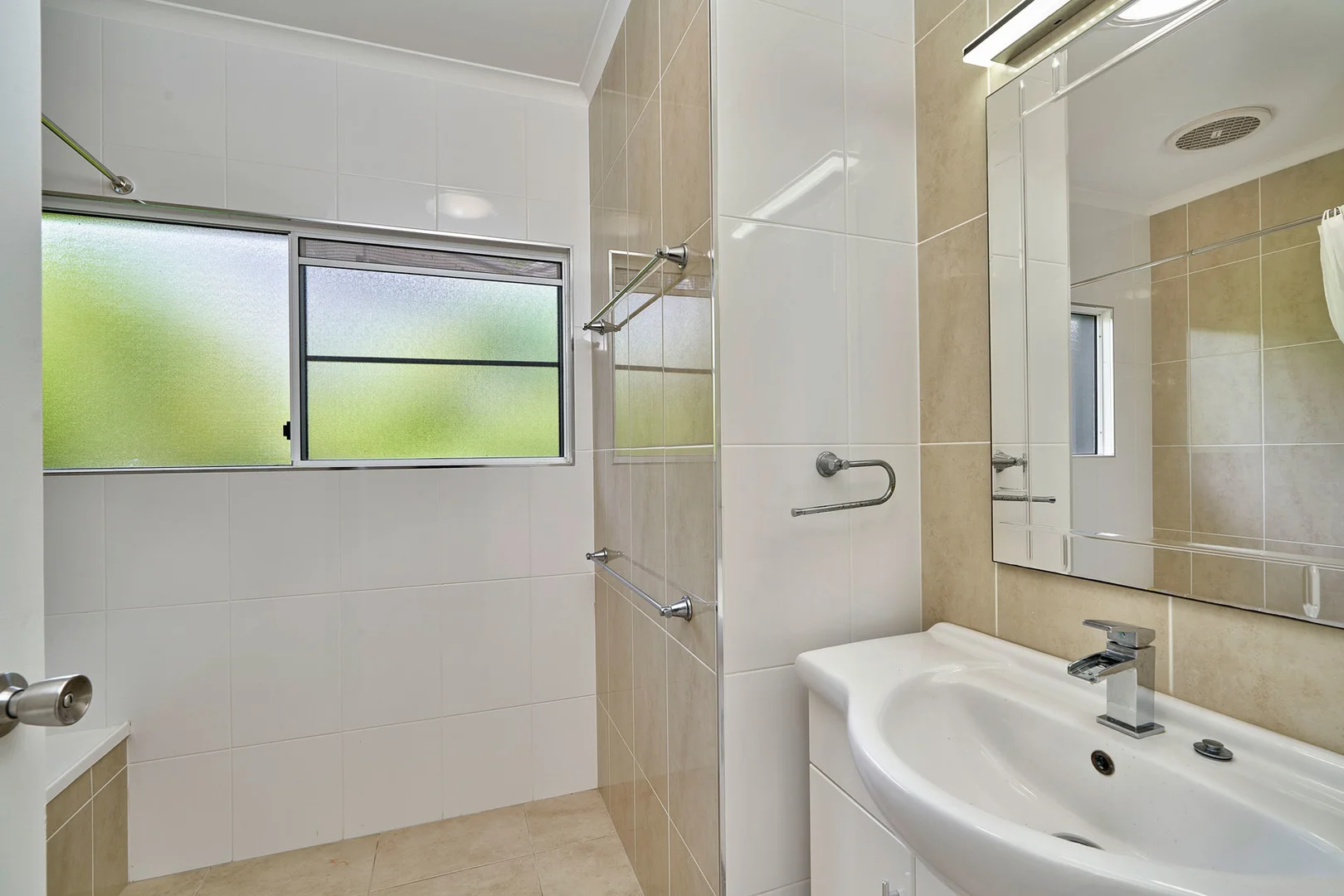Additional image 17 of 16 Gouldian Street, Bayview Heights QLD 4868