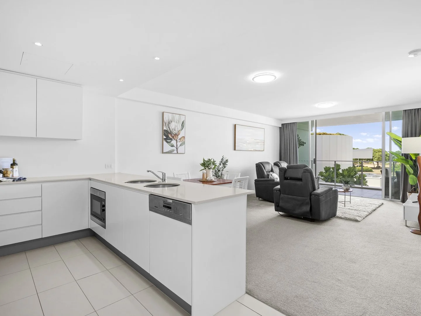 Additional image 6 of 003/2-8 Creek Street, Coolangatta QLD 4225