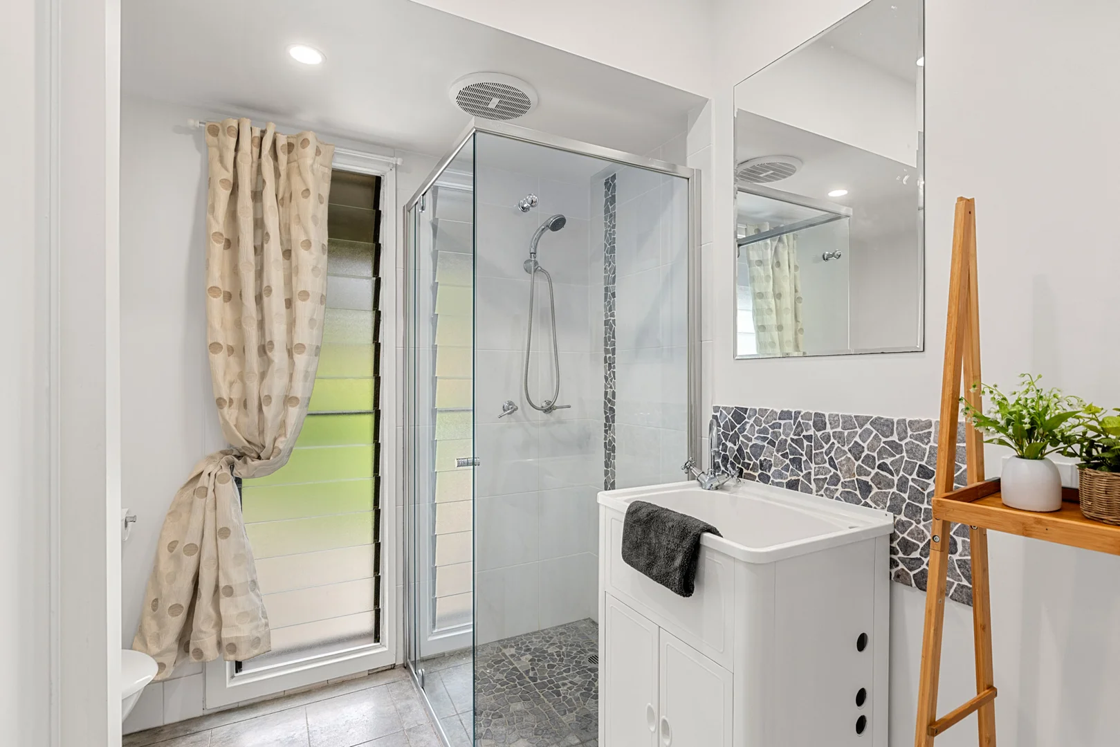 Additional image 24 of 26 Saye Close, Sandy Beach NSW 2456