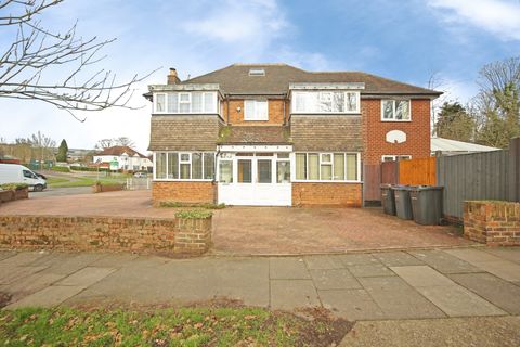 Chesterwood Road, Birmingham, West Midlands B13