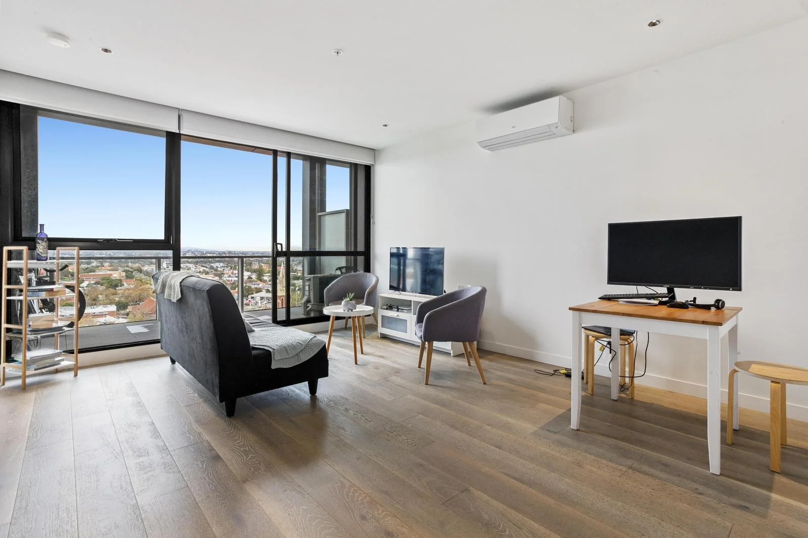 Additional image 4 of 906/19 Russell Street, Essendon VIC 3040