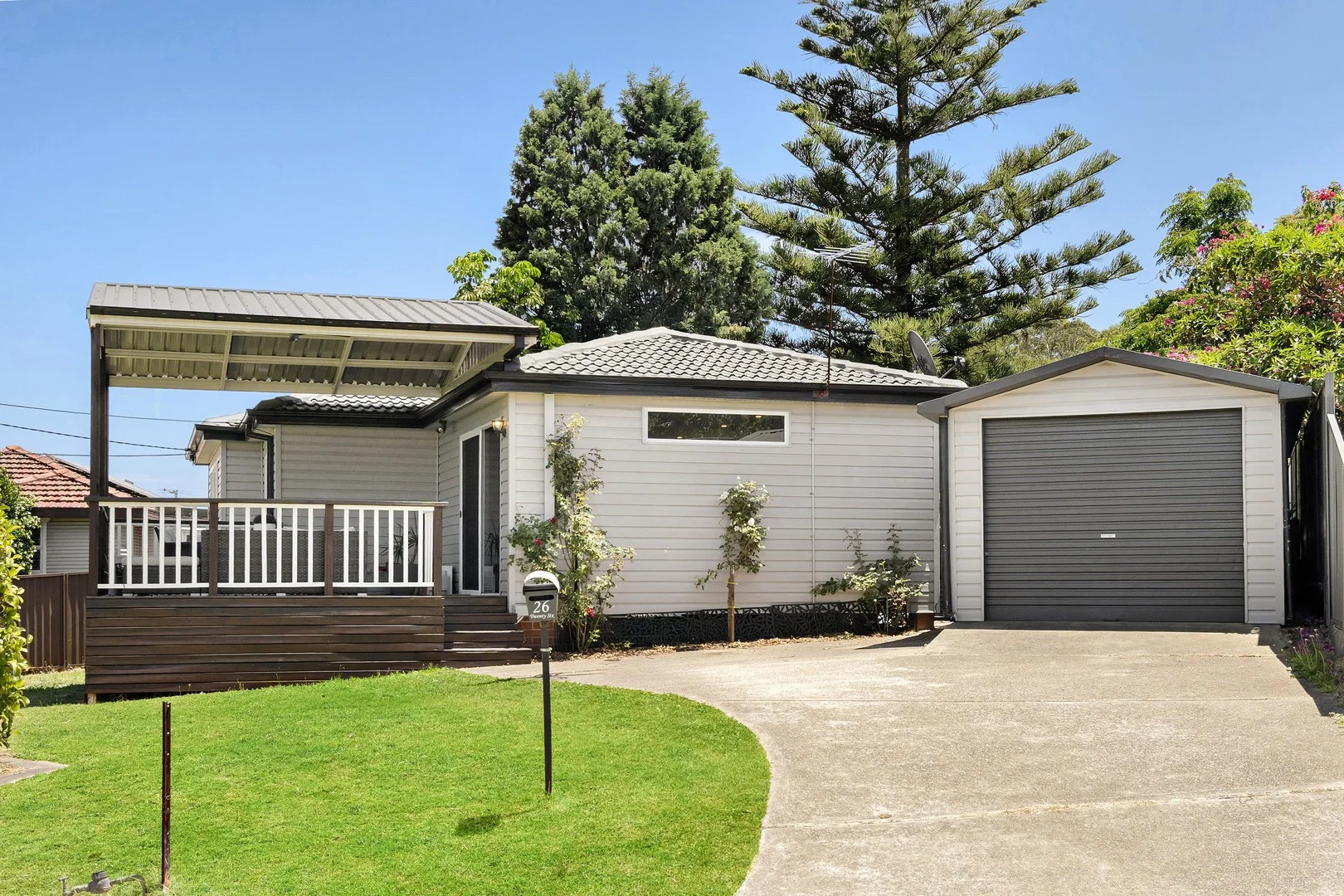 26 Pambula Crescent, Woodpark NSW 2164