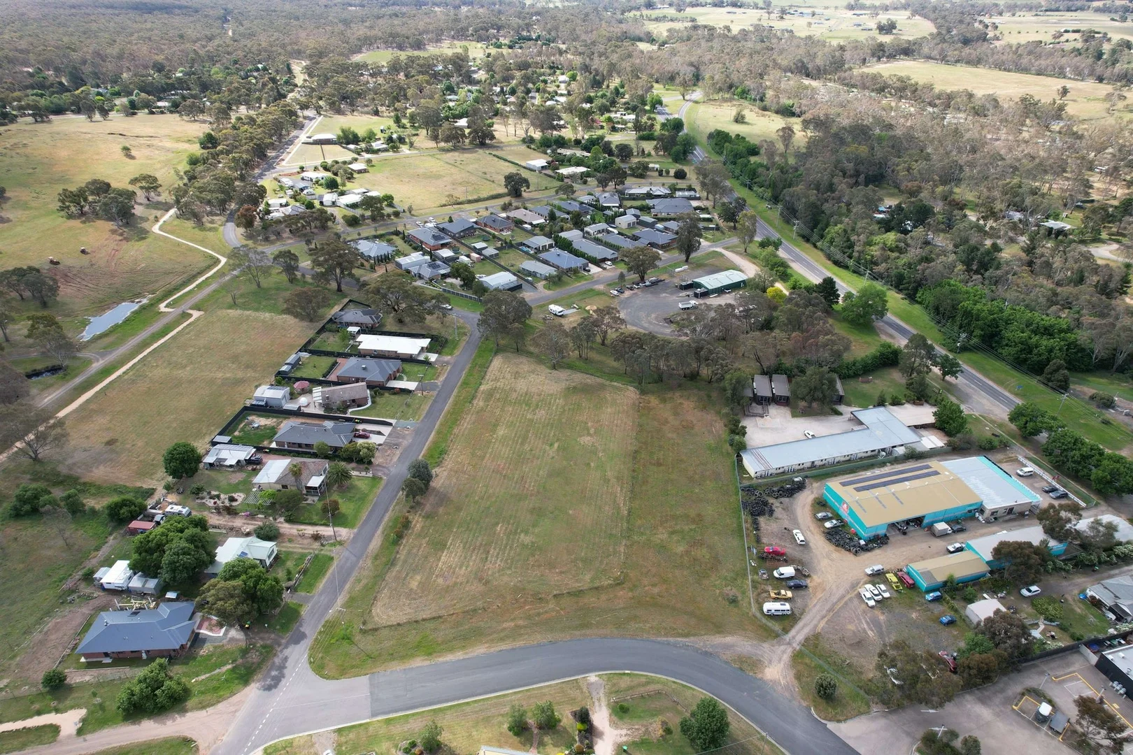 Additional image 20 of 16 Marshall Crescent, Heathcote VIC 3523