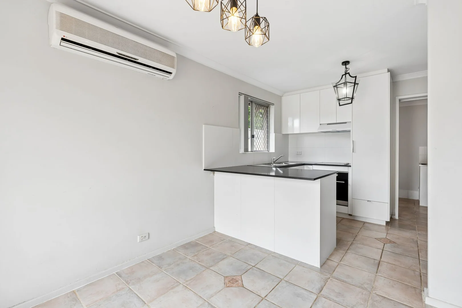 Additional image 6 of 28 Wooramel Crescent, Gosnells WA 6110