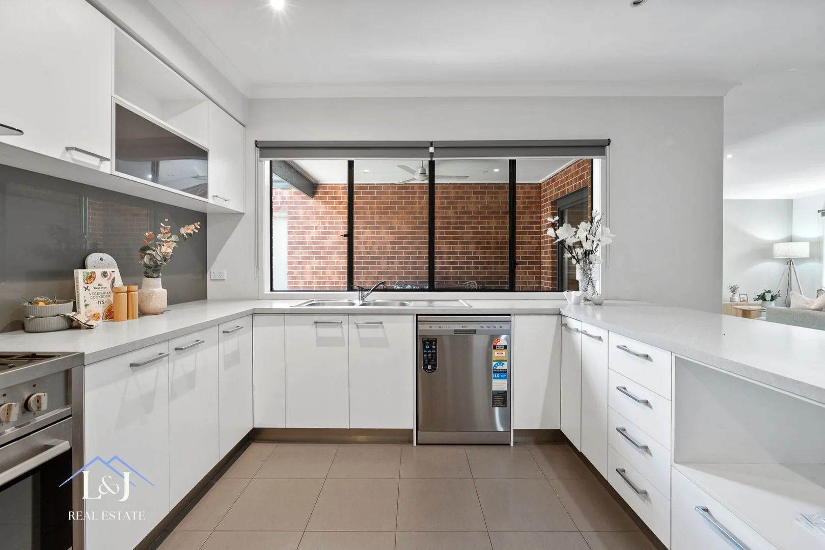 Additional image 5 of 49 PROSPERITY AVENUE, Cranbourne North VIC 3977