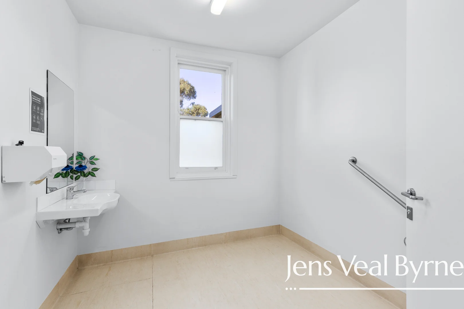 Additional image 13 of 304-306 Peel Street North, Black Hill VIC 3350