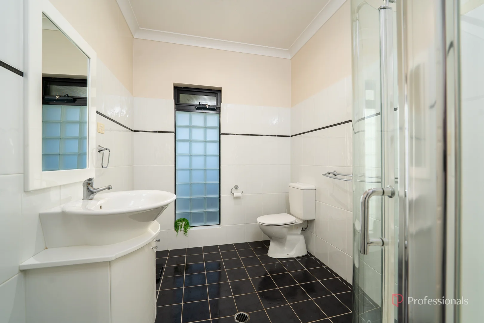 Additional image 5 of 3 Ollera Street, Guyra NSW 2365