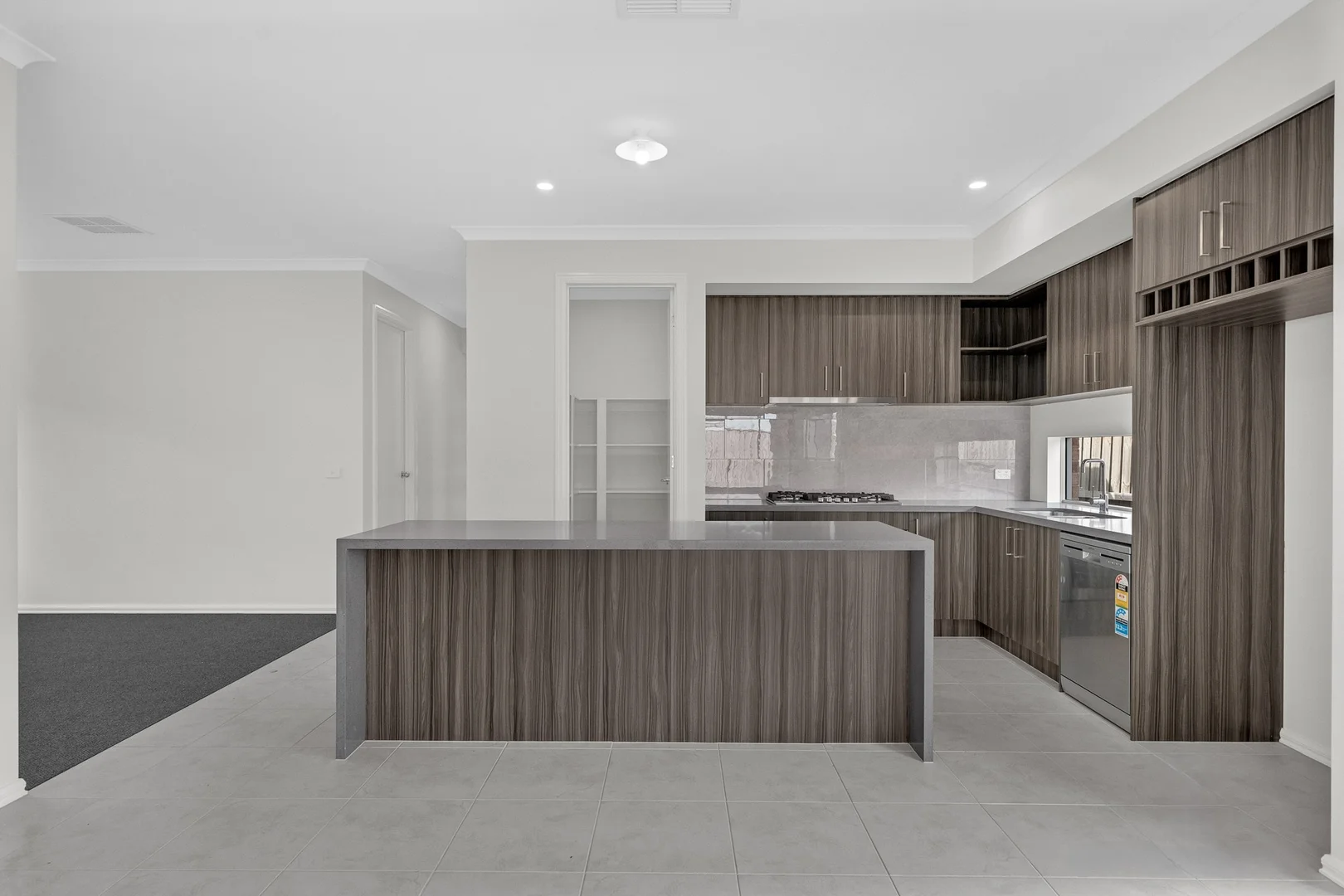 Additional image 3 of 28 Xenia Street, Manor Lakes VIC 3024