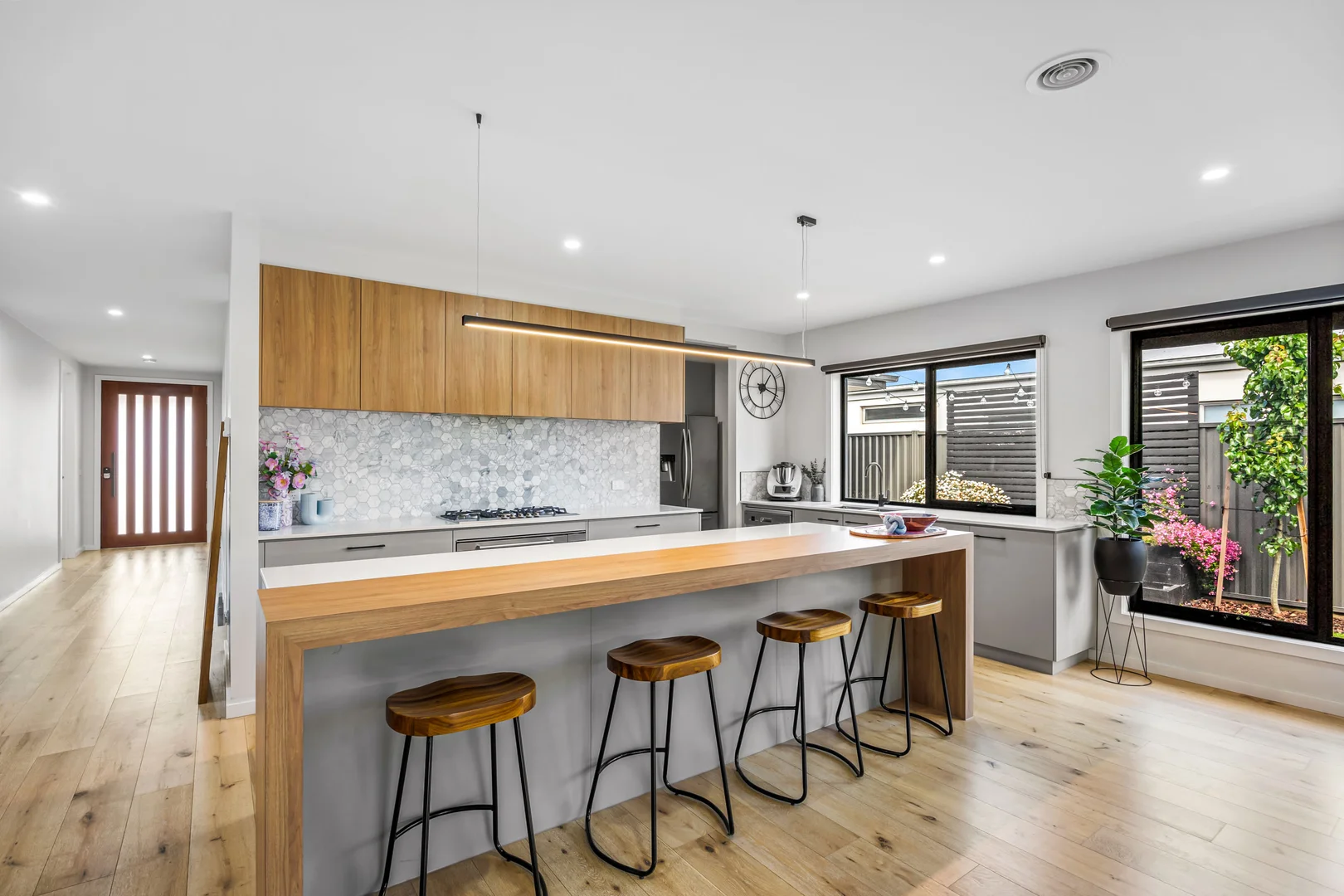 Additional image 2 of 8 Grainger Parade, Lucas VIC 3350